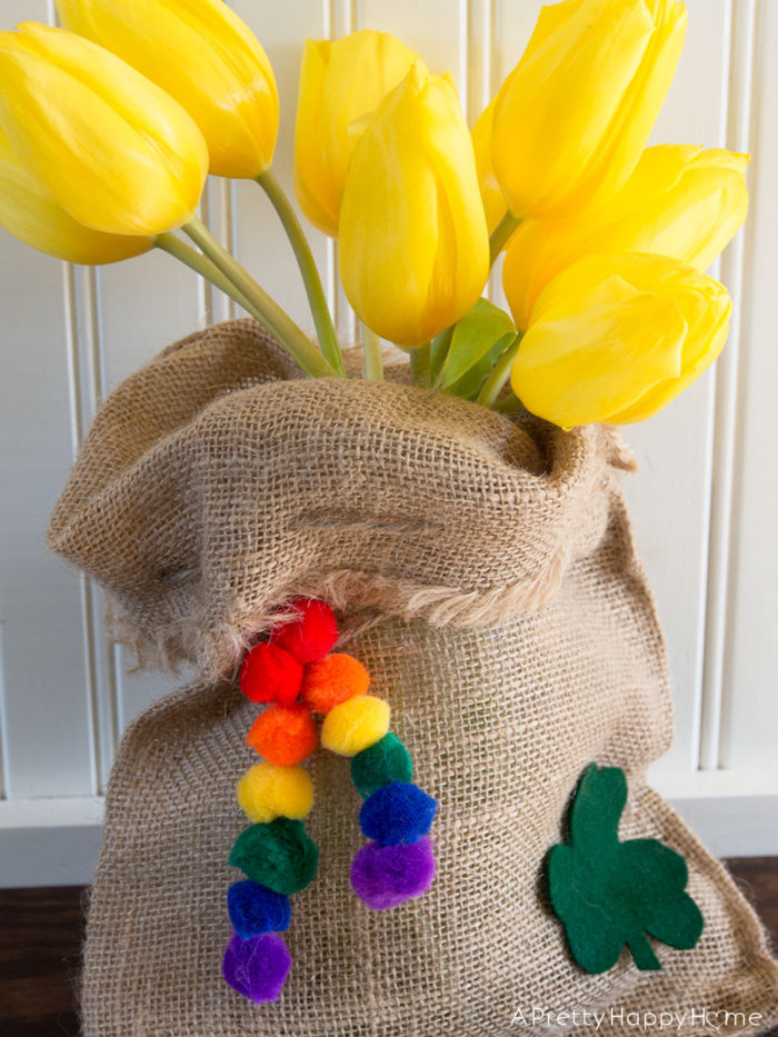 st patrick's day ideas burlap pot of gold