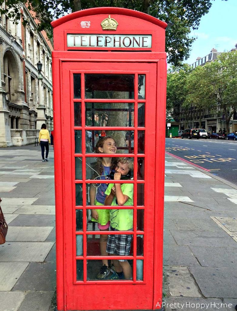 london phone booth