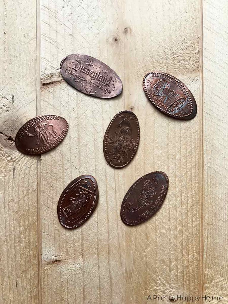 Souvenir Penny A Pretty Happy Home