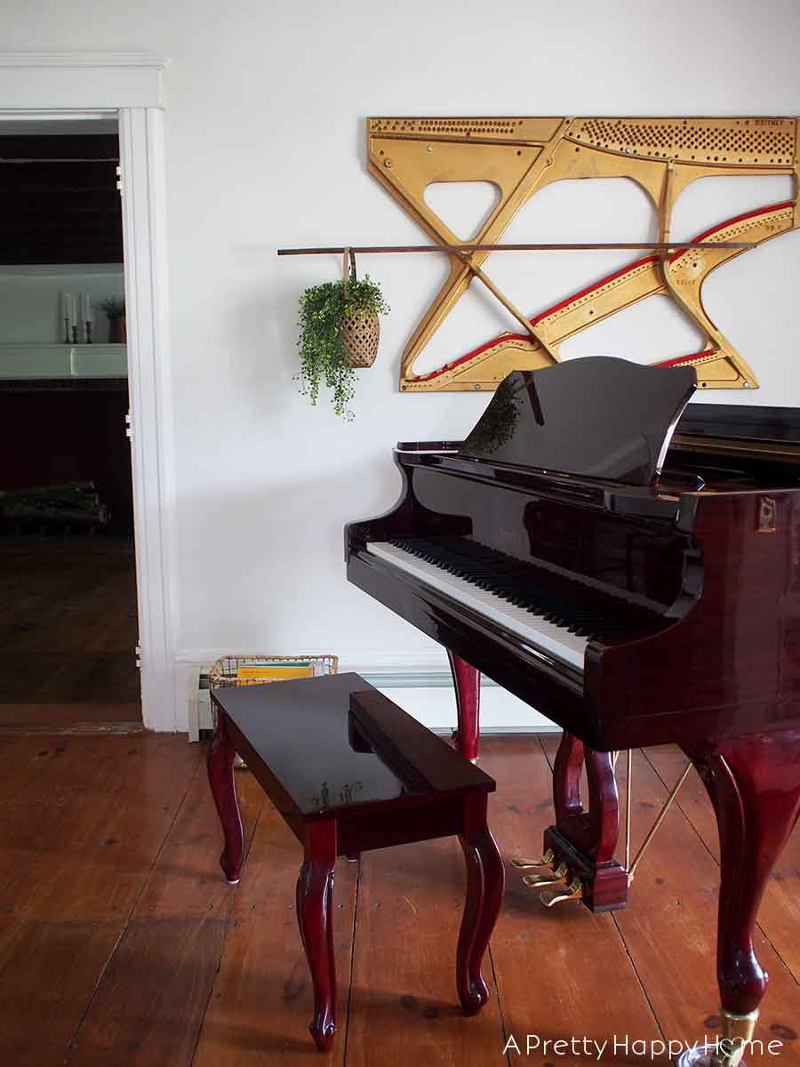 Piano Harp Art – A Pretty Happy Home