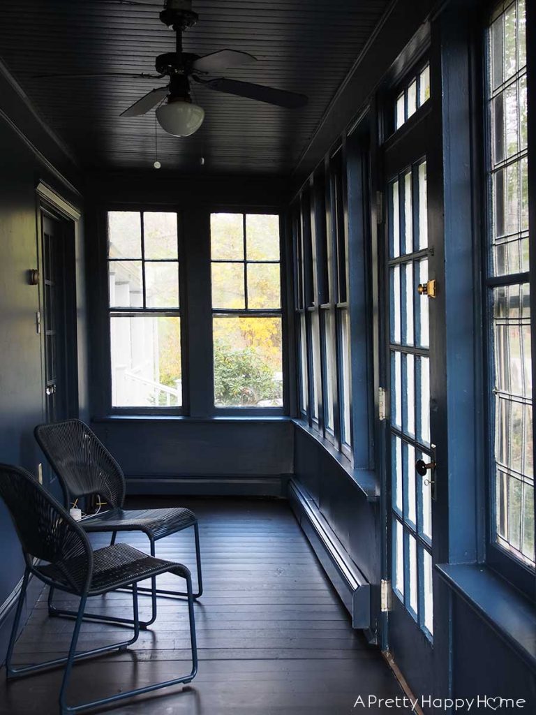 navy blue sunporch