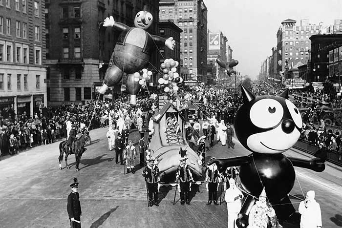 felix the cat at macys thanksgiving day parade 1932 via mental floss