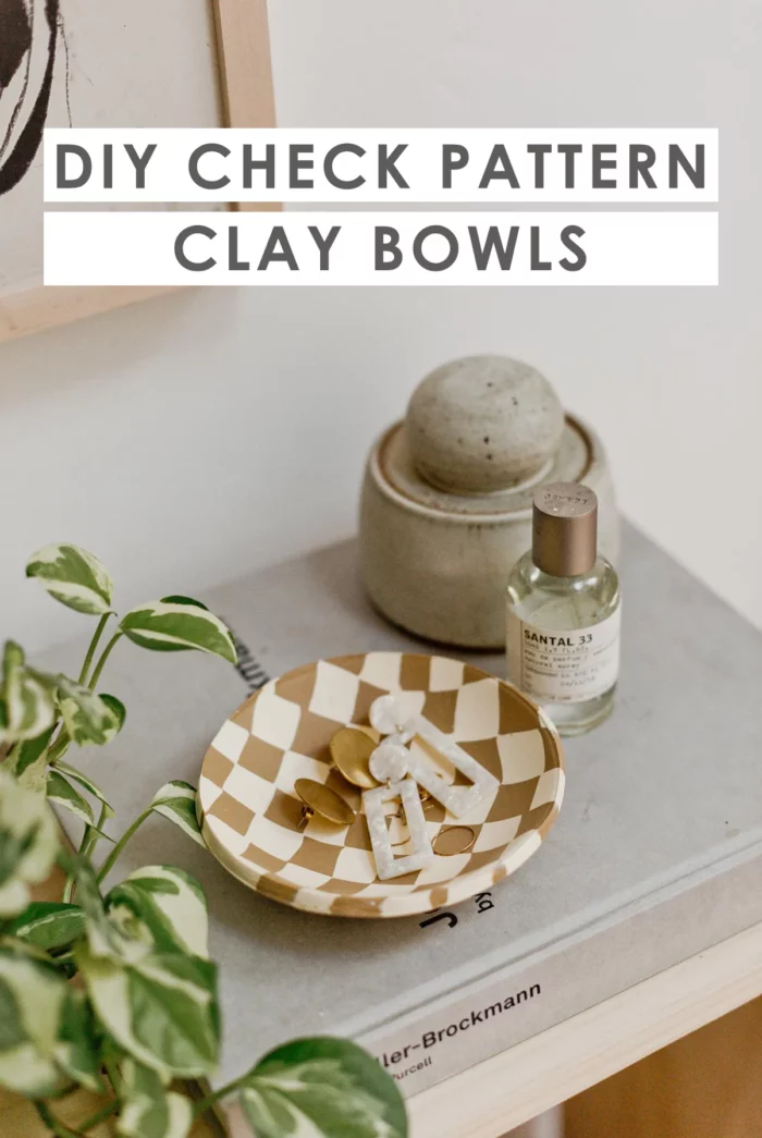 diy check print pattern clay bowls make with oven bake clay in a cream and tan color. Tutorial by Paper and Stitch blog.